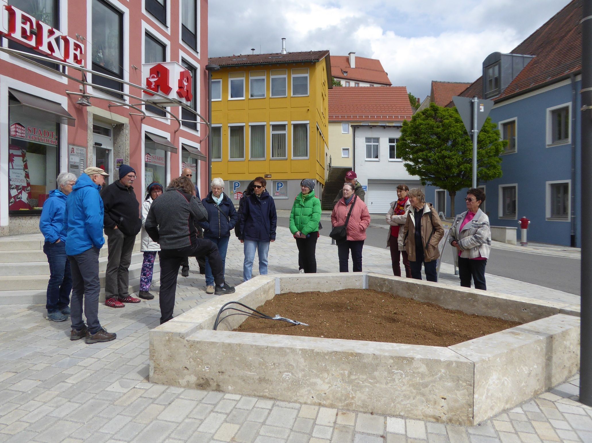 Im Rahmen der Neugestaltung der Innenstadt wird an dieser Stelle eine Platane gepflanzt werden; Foto: Bernhard Schinner